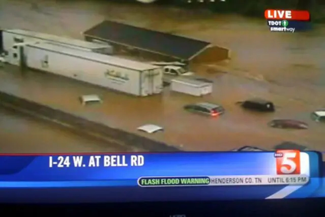 building-floating-down-i24-nashville-flood