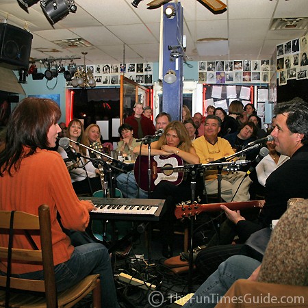 In-the-round singers at the Bluebird Cafe.