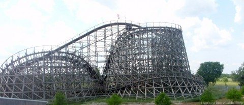 kentucky-rambler-wooden-rollercoaster