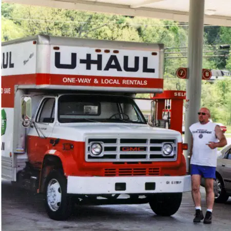 Jim filling up the U-Haul truck with gas en route between loading up everything at our Nashville house and driving it 12 miles away to our Franklin house.