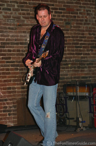 Scott Holt on guitar.